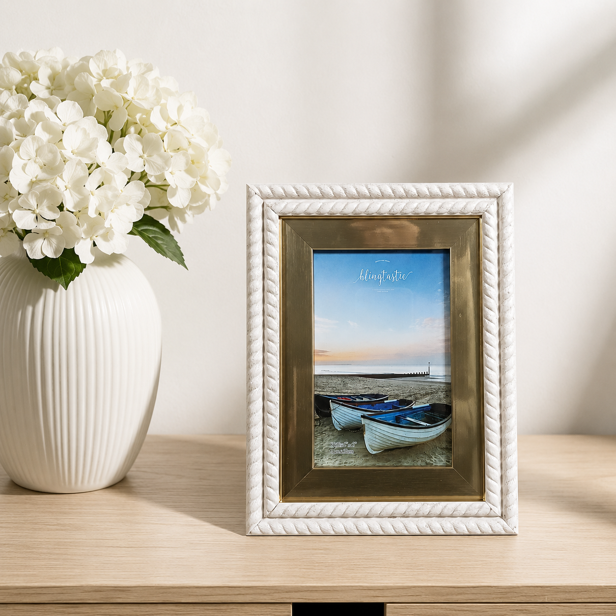 Vintage Rope-Edge Photo Frame