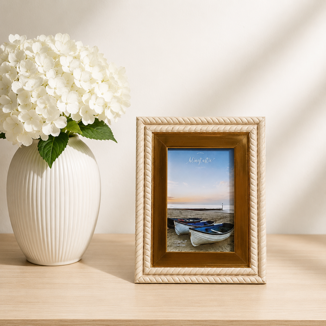 Vintage Rope-Edge Photo Frame