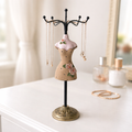Mannequin-Shaped-Accessories-Stand