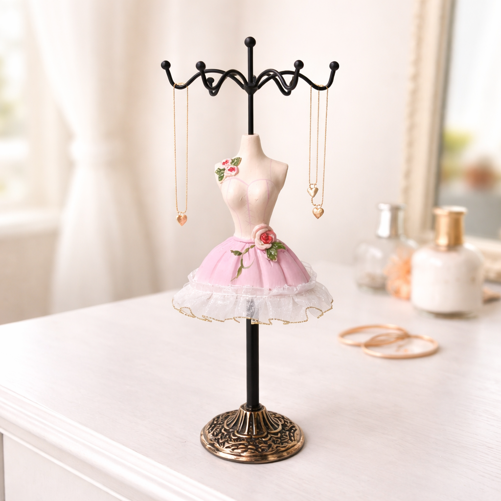 Mannequin-Shaped-Accessories-Stand