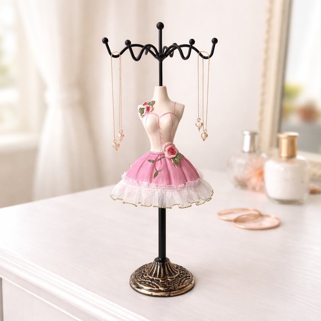 Mannequin-Shaped-Accessories-Stand