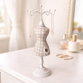 Mannequin-Shaped-Accessories-Stand