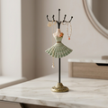 mannequin-shaped-accessories-stand
