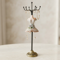 mannequin-shaped-accessories-stand