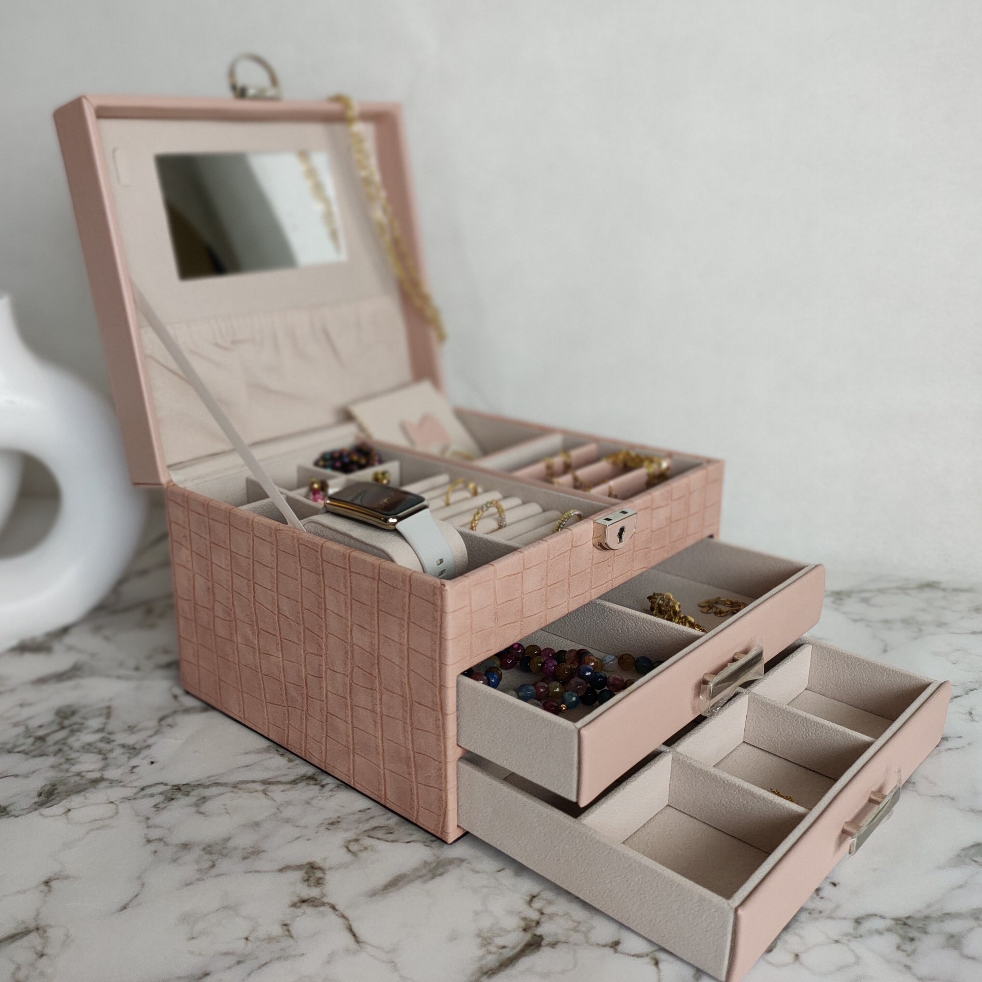 Jewelery box (LG 604-5)